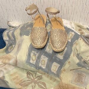 Beige Polka Dot Time &Tru Flats Size 7